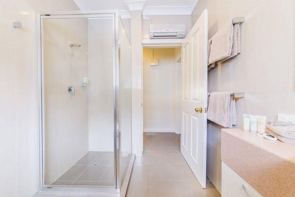 Melbourne'S Princes Park Hotel Екстериор снимка