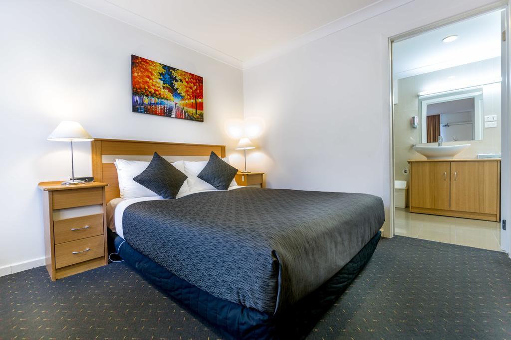 Melbourne'S Princes Park Hotel Екстериор снимка
