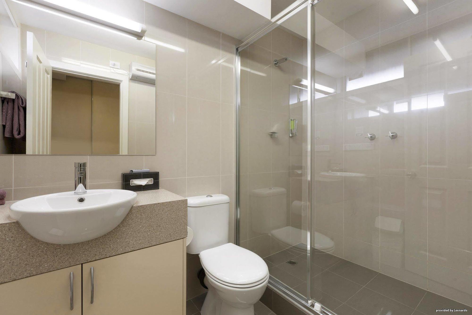 Melbourne'S Princes Park Hotel Екстериор снимка